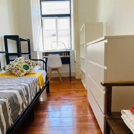 Perfect Flat In The Center Lizbona