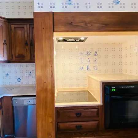 Perfect Flat In The Center