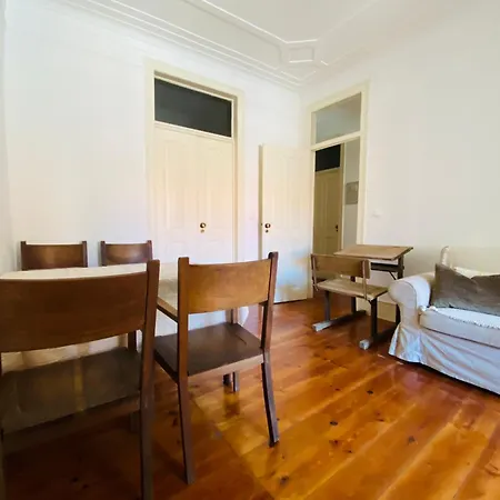 Perfect Flat In The Center *